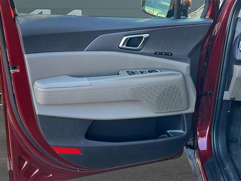 New 2026 Kia Carnival EX image 9