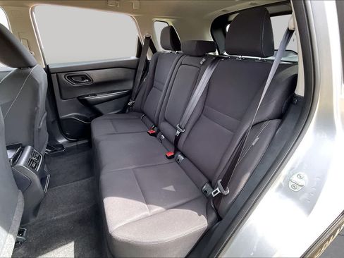 Used 2024 Nissan Rogue S AWD/4WD image 18