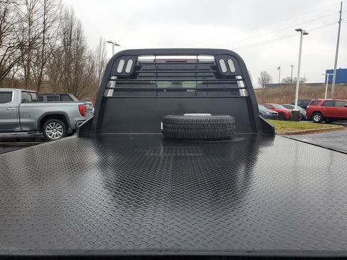 New 2025 GMC Sierra 3500 Pro w/ Convenience Package image 11