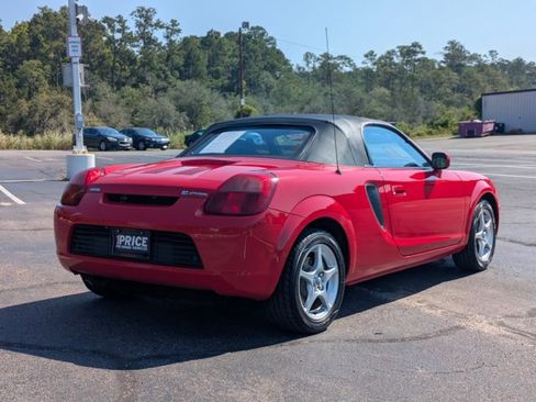 Used 2002 Toyota MR2 RWD image 6