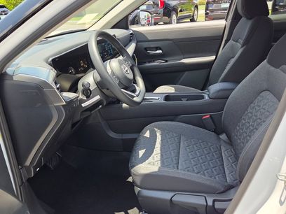 New 2026 Nissan Kicks SV w/ Cold Weather Package