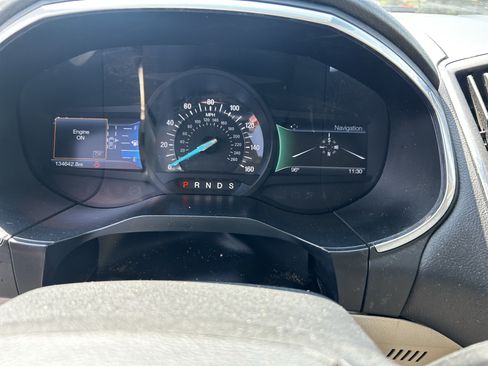 Used 2016 Ford Edge Titanium w/ Equipment Group 302A FWD image 9
