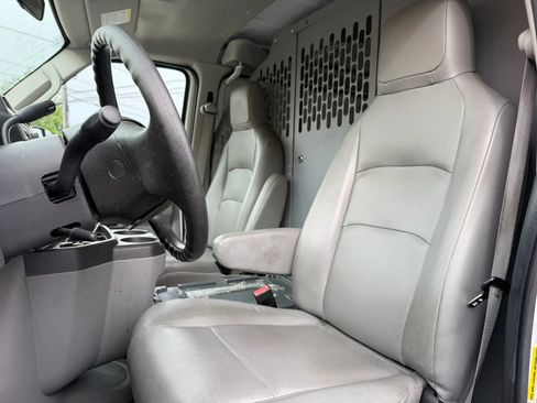 Used 2014 Ford E-150 and Econoline 150 w/ Commercial Cargo Van Package image 10