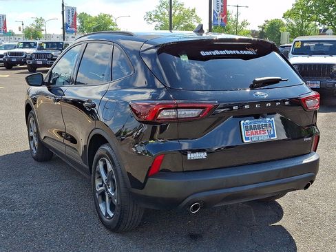 Used 2025 Ford Escape ST-Line Select AWD/4WD image 4