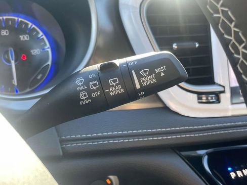 New 2026 Chrysler Pacifica Select image 31