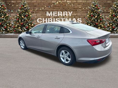 Used 2024 Chevrolet Malibu LT image 3