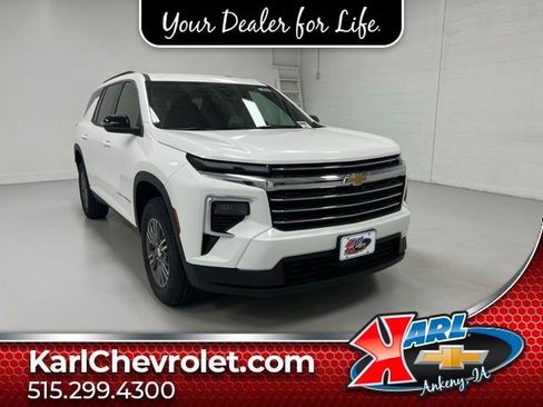 New 2026 Chevrolet Traverse LT AWD/4WD image 1