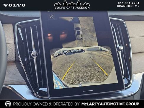 New 2026 Volvo XC90 B6 Plus w/ Protection Package Premier AWD/4WD image 11