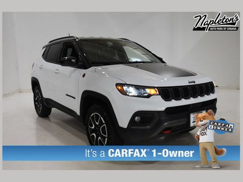 Used 2025 Jeep Compass Trailhawk AWD/4WD image 1