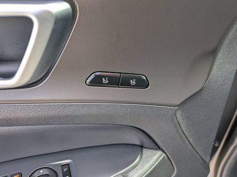 Certified 2026 Kia Sportage SX FWD image 21