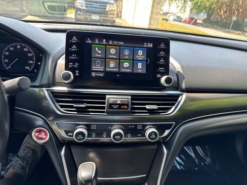 Used 2019 Honda Accord Sport image 26