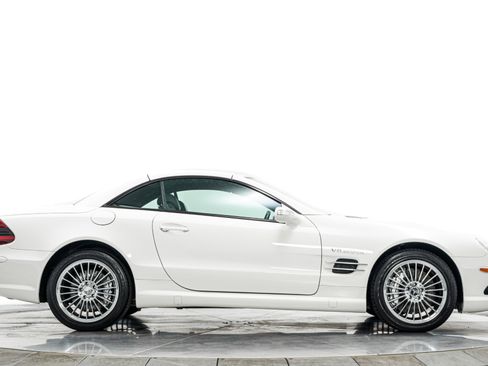 Used 2005 Mercedes-Benz SL 55 AMG image 17