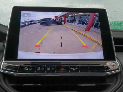 Used 2026 Jeep Compass Trailhawk AWD/4WD image 12