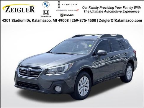 Used 2019 Subaru Outback 2.5i Premium AWD/4WD image 1