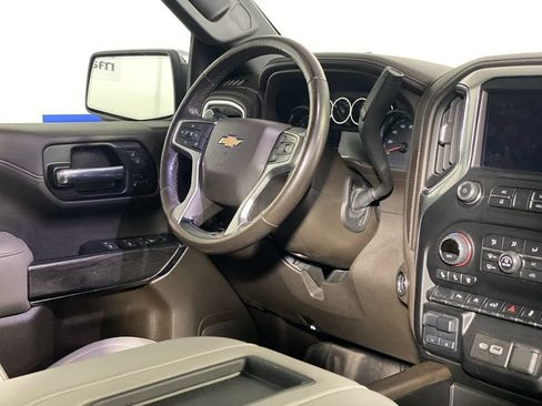 Used 2021 Chevrolet Silverado 1500 LTZ AWD/4WD image 10