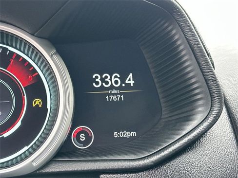 Used 2020 Aston Martin DB11 Coupe image 19