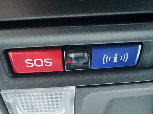 Certified 2025 Subaru Forester Premium image 20