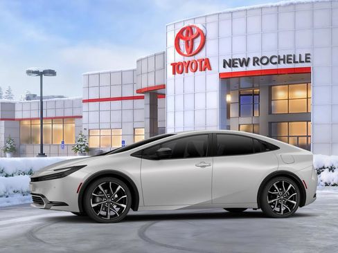 New 2026 Toyota Prius Plug-In Hybrid FWD image 3