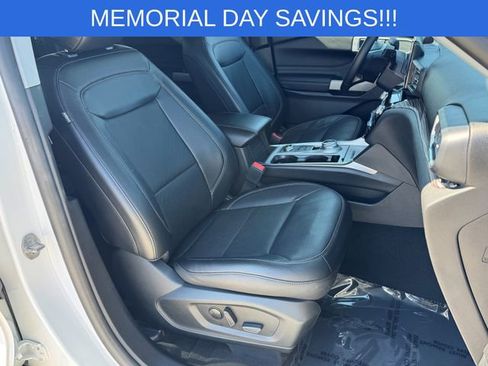 Used 2023 Ford Explorer Limited AWD/4WD image 11
