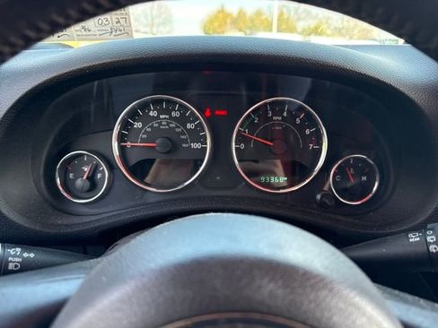 Used 2018 Jeep Wrangler Unlimited Sport S image 25