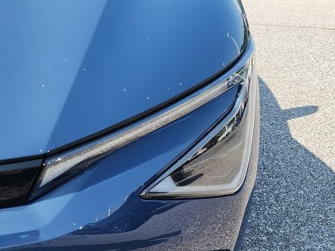 Used 2025 Kia EV6 Light w/ Light LR Technology Package AWD/4WD image 9