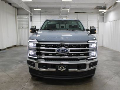 New 2026 Ford F250 Lariat w/ Lariat Premium Package
