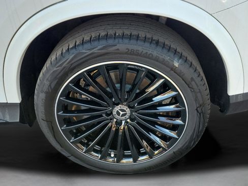 Certified 2026 Mercedes-Benz GLC 300 image 5