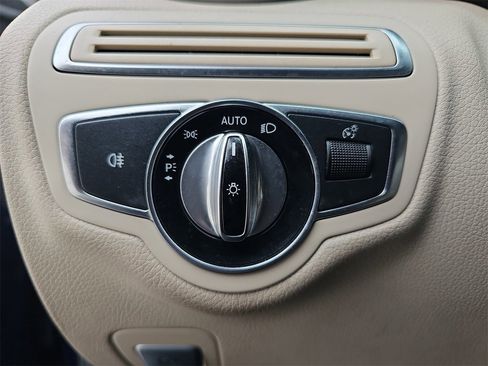 Used 2016 Mercedes-Benz C 300 4MATIC Sedan w/ Multimedia Package image 31