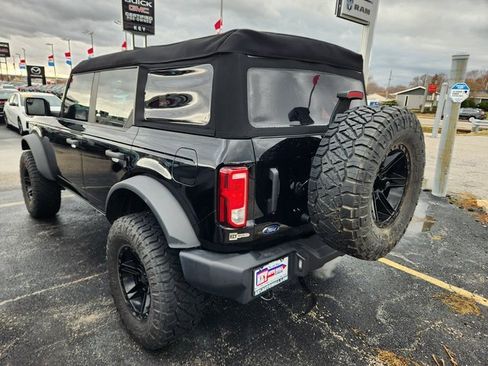 Used 2023 Ford Bronco 4-Door image 4