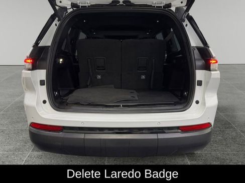 Used 2024 Jeep Grand Cherokee L Altitude image 15