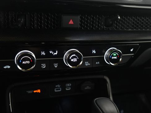 Used 2025 Honda CR-V Sport Touring image 21