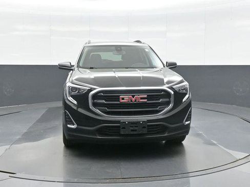 Used 2020 GMC Terrain SLE w/ Driver Convenience Package FWD image 2