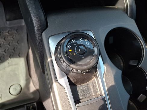 Certified 2025 Ford Bronco Sport Outer Banks w/ Outer Banks Tech Package+ AWD/4WD image 15