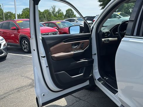 Certified 2023 Honda Pilot Elite image 11