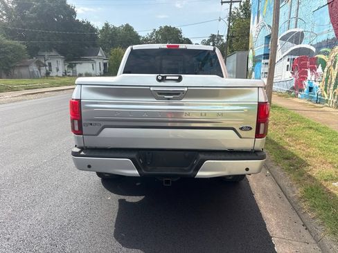 Used 2018 Ford F150 Platinum w/ Equipment Group 701A Luxury AWD/4WD image 5