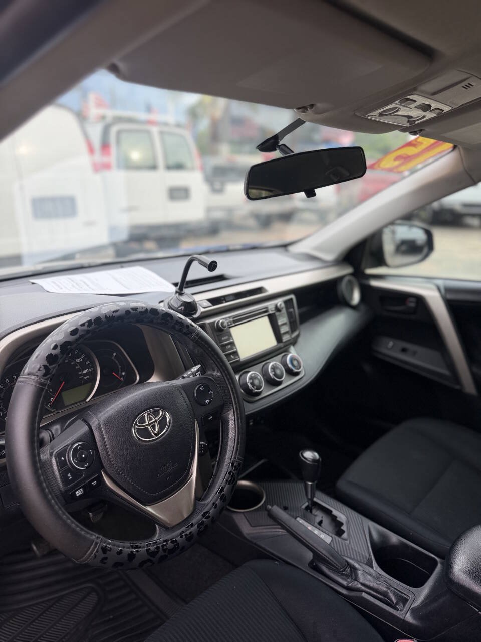 Used 2015 Toyota RAV4 LE FWD image 19