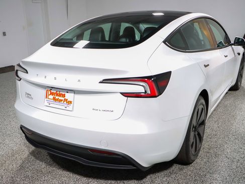 Used 2025 Tesla Model 3 Long Range image 7