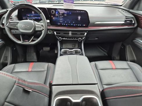 Used 2024 Chevrolet Traverse RS w/ LPO, Floor Liner Package AWD/4WD image 23