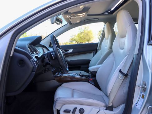 Used 2008 Audi S6 Sedan AWD/4WD image 24