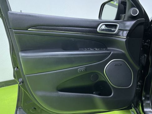 Used 2018 Jeep Grand Cherokee High Altitude image 16