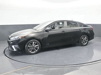 Used 2022 Kia Forte LXS w/ LXS Technology Package video 2
