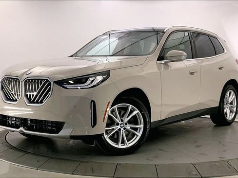 Certified 2025 BMW X3 xDrive30i w/ Convenience Package image 11