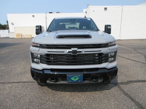 Certified 2025 Chevrolet Silverado 2500 Custom w/ Custom Value Package AWD/4WD image 2