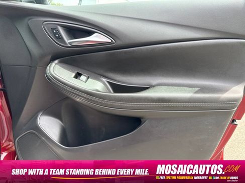 Used 2023 Buick Encore GX Select AWD/4WD image 9