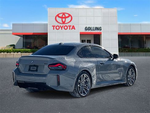 Used 2025 BMW M2 w/ Lighting Package image 5