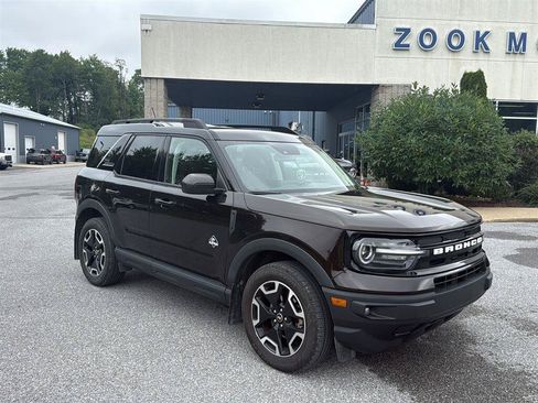 Used 2021 Ford Bronco Sport Outer Banks AWD/4WD image 3