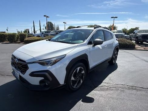 Used 2024 Subaru Crosstrek 2.5i Limited AWD/4WD image 1