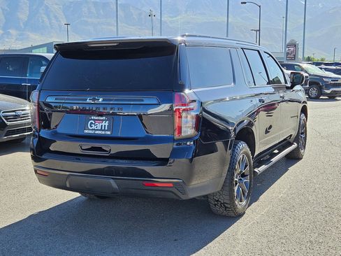 Used 2021 Chevrolet Suburban Z71 w/ Rear Media and Nav Package AWD/4WD image 4