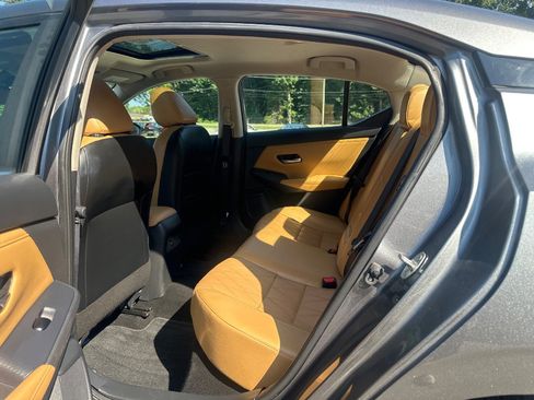 Used 2022 Nissan Sentra SV w/ SV Premium Package FWD image 16