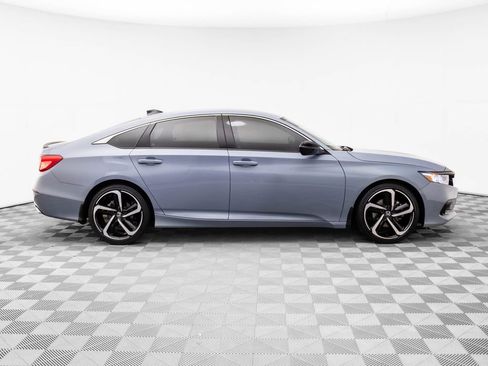 Used 2022 Honda Accord Sport image 9